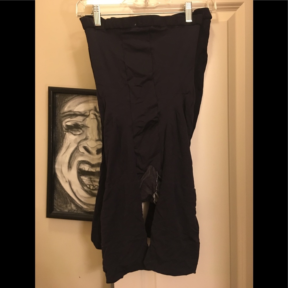 Spanx size F - this post is for 2 pairs of Spanx!